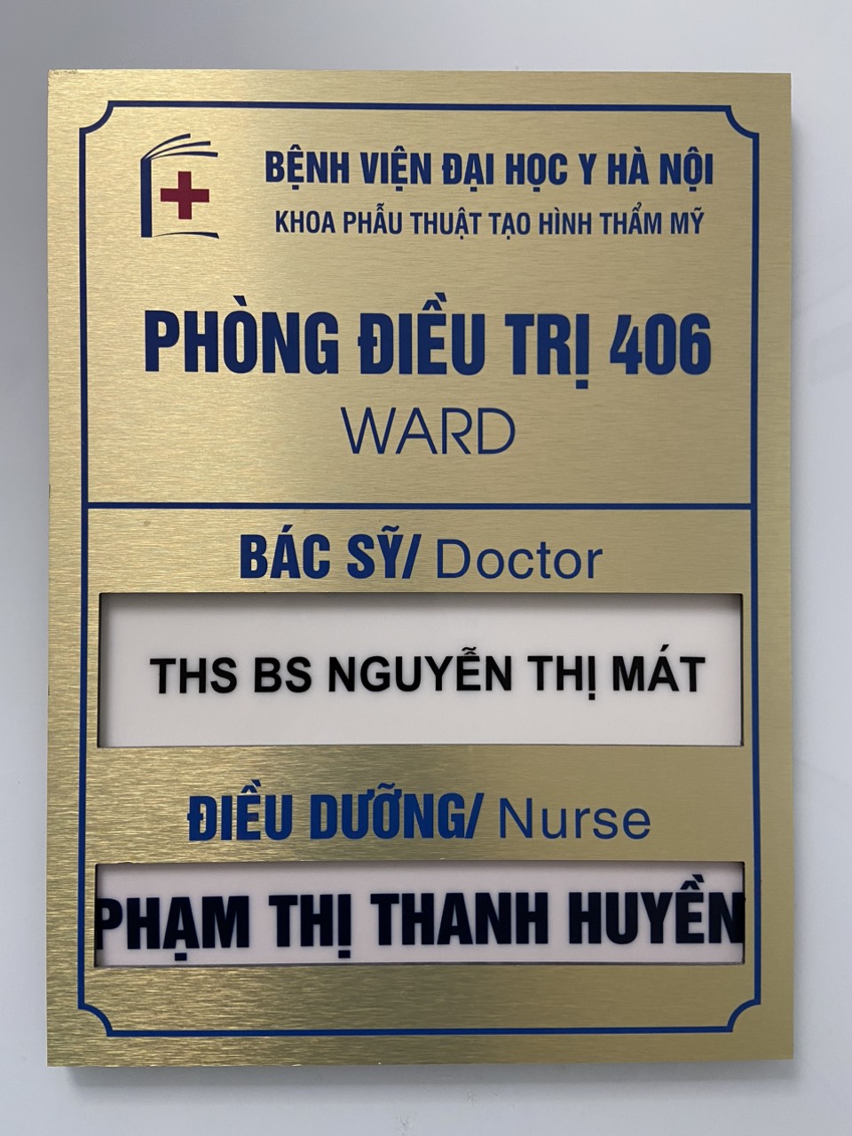 Biển tên Bác sỹ Mát Nguyễn